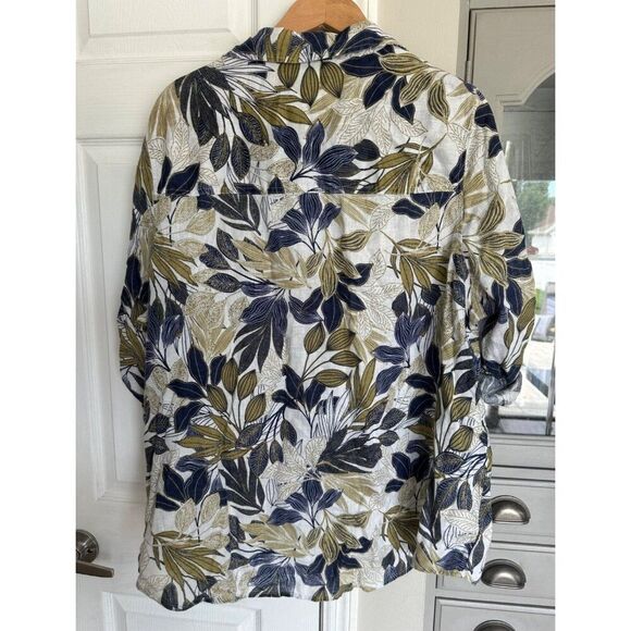 Tahari Women's Plus 2X 100% Linen Button Down Botanical Blouse Top - Picture 4 of 6